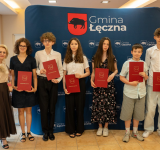 Burmistrz Łęcznej przyznał nagrody dla najzdolniejszych uczniów